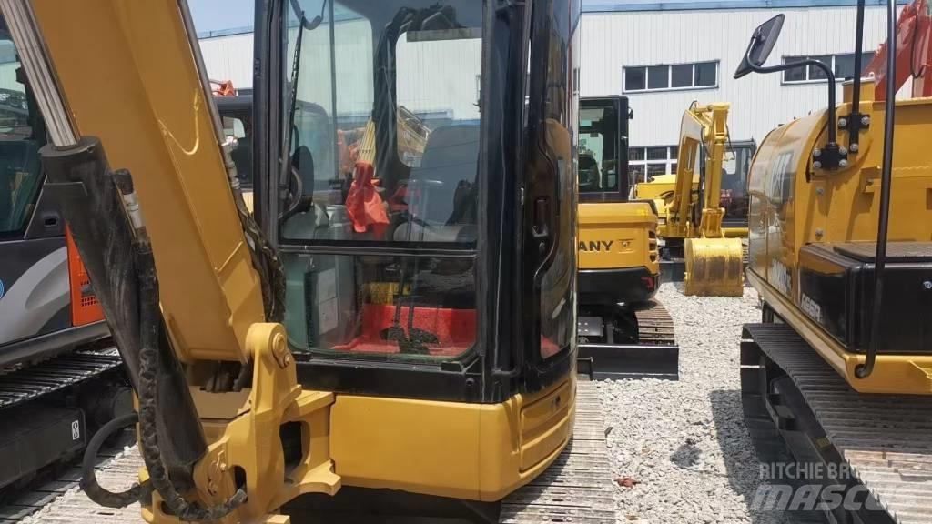 CAT 305 CR 履带挖掘机