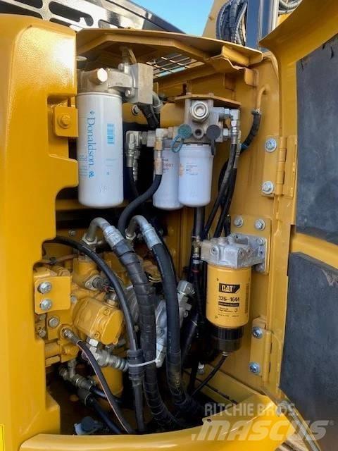 CAT 313 履带挖掘机