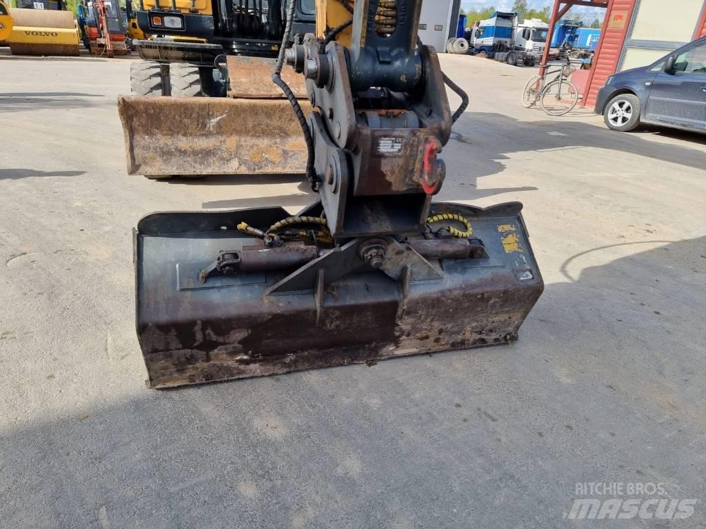 Hyundai HW 140 轮式挖掘机