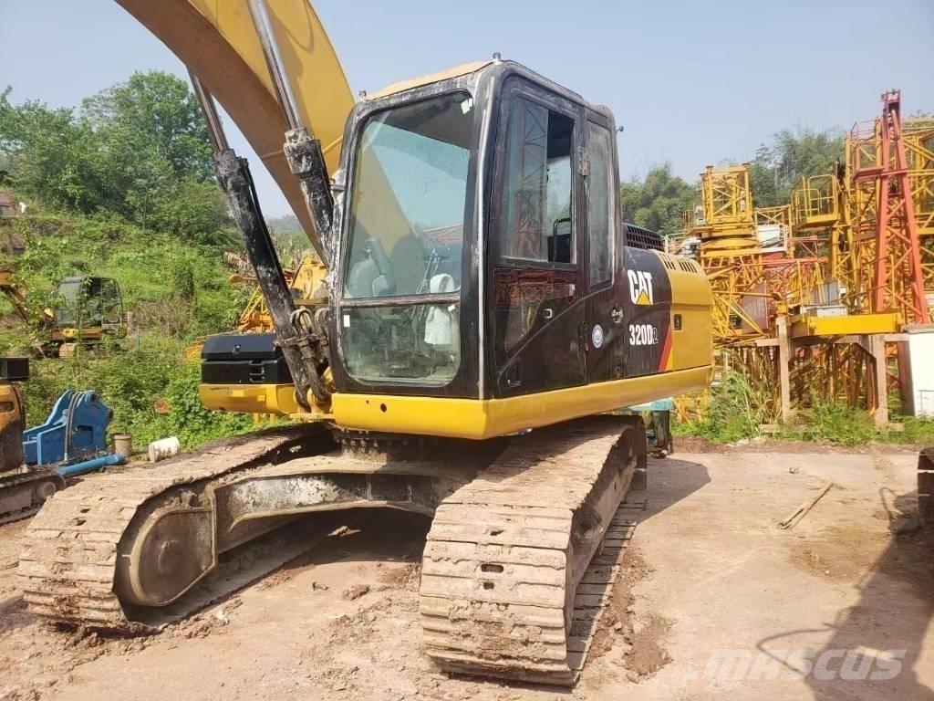 CAT 320 D 履带挖掘机