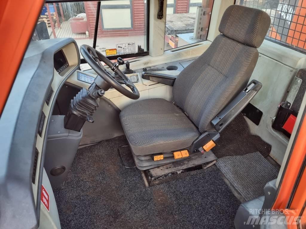 Doosan DA 30 铰接式自卸车
