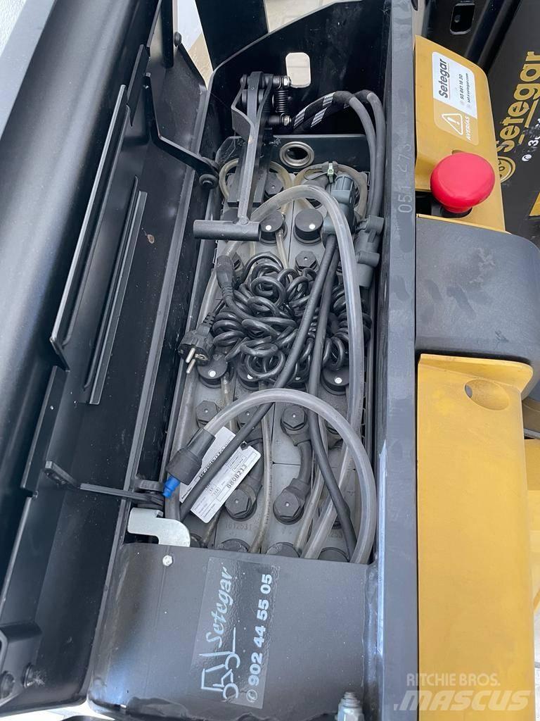 Yale MP 18 AC 手摇升降机