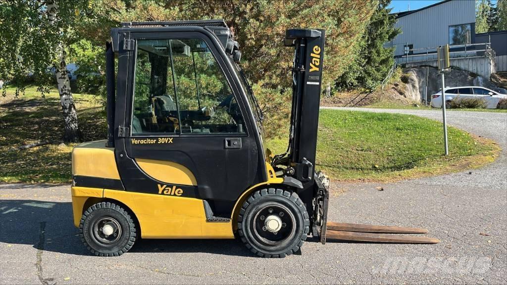 Yale GDP 30 VX 柴油叉车