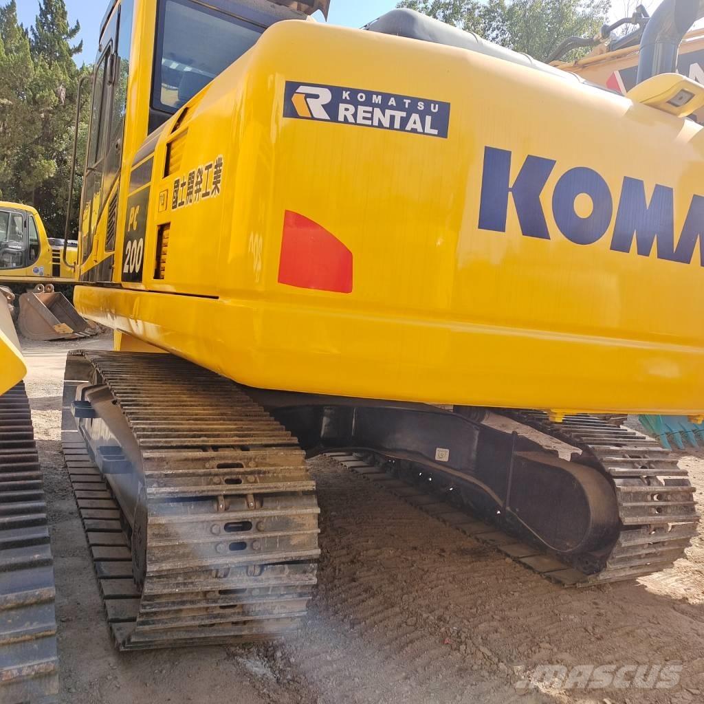 Komatsu PC 200 履带挖掘机