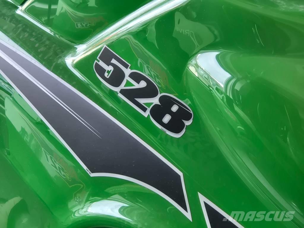 Avant 528 多功能装载机