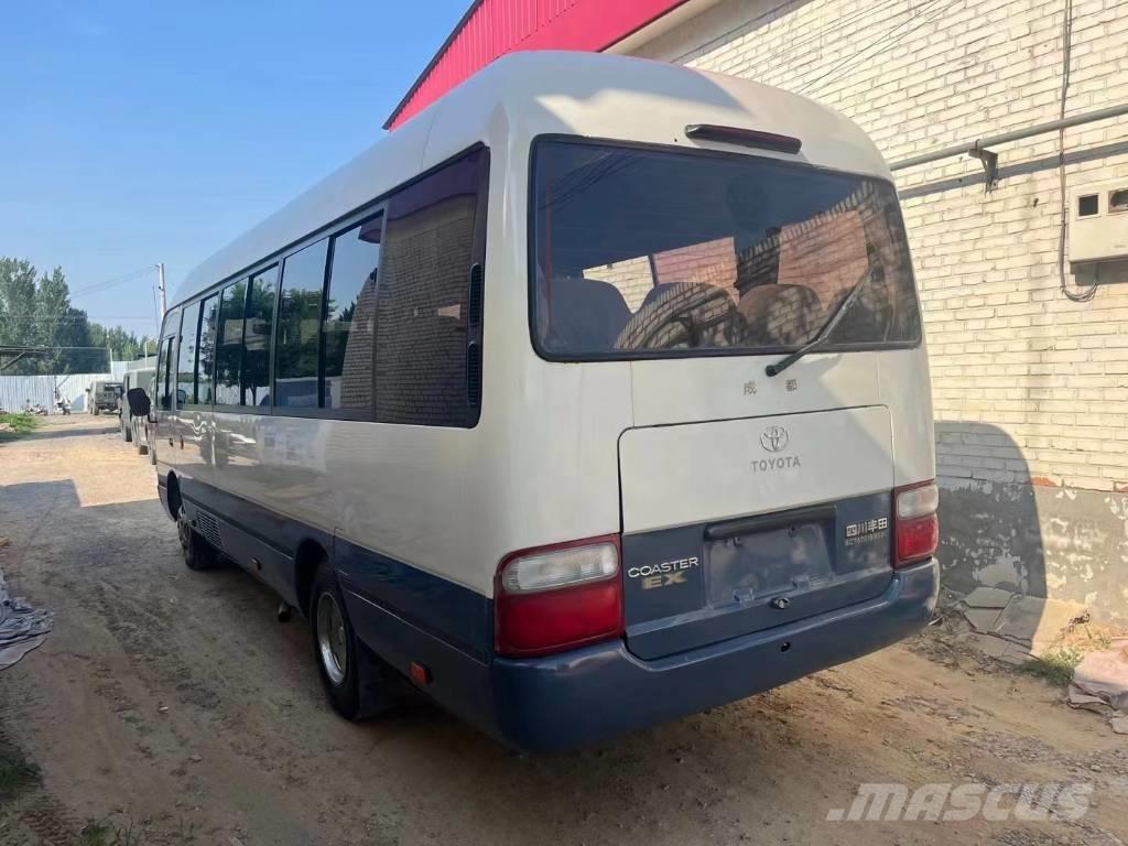 Toyota Coaster Bus 迷你巴士
