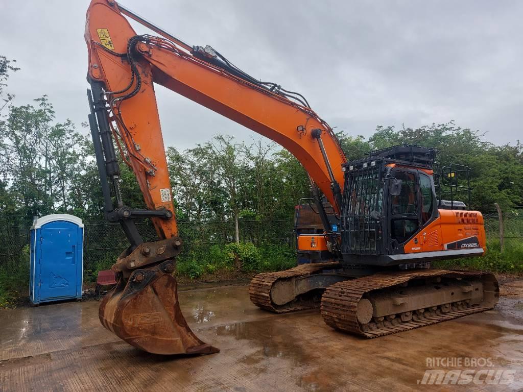 Doosan DX 225 LC-5 履带挖掘机
