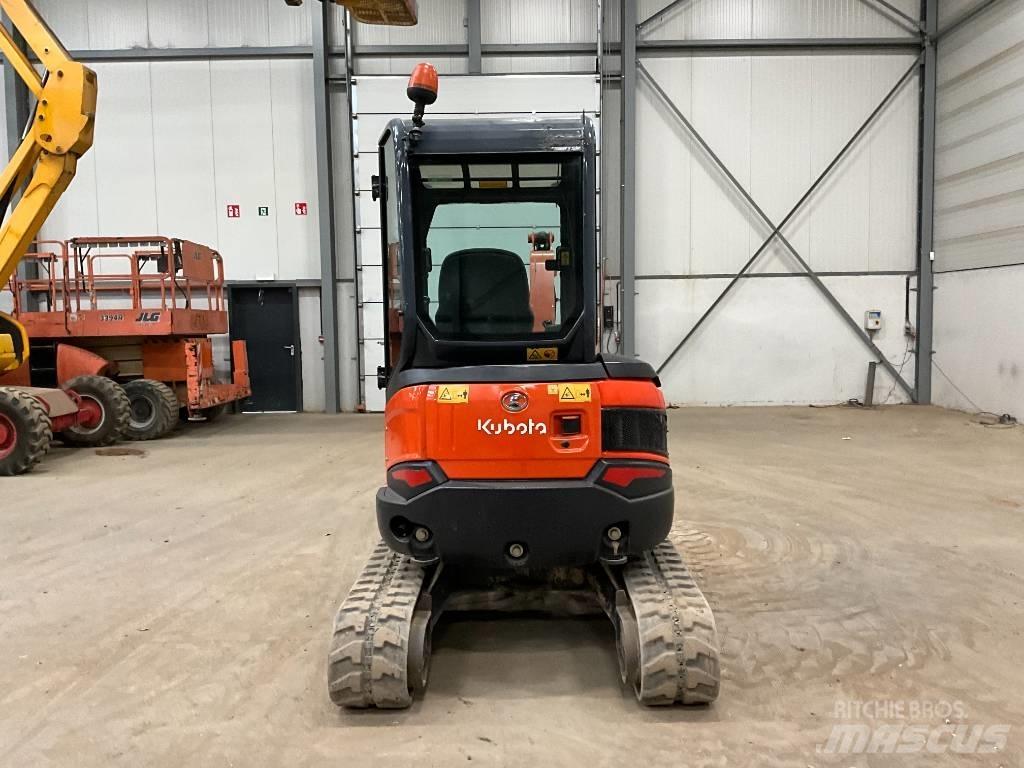 Kubota U 27-4 小型挖掘机