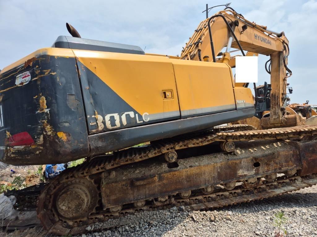 Hyundai Robex 300 LC 履带挖掘机