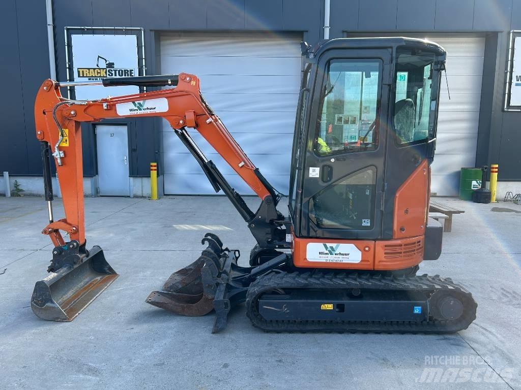 Hitachi ZX 26 U-6 小型挖掘机