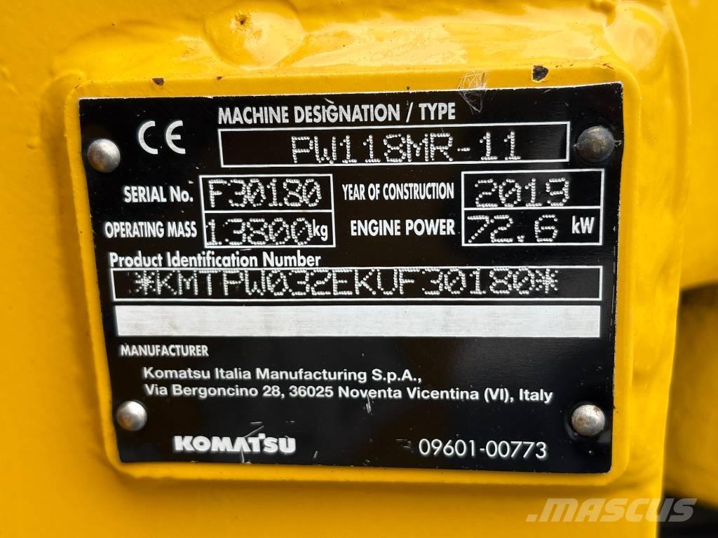Komatsu PW118-11 轮式挖掘机