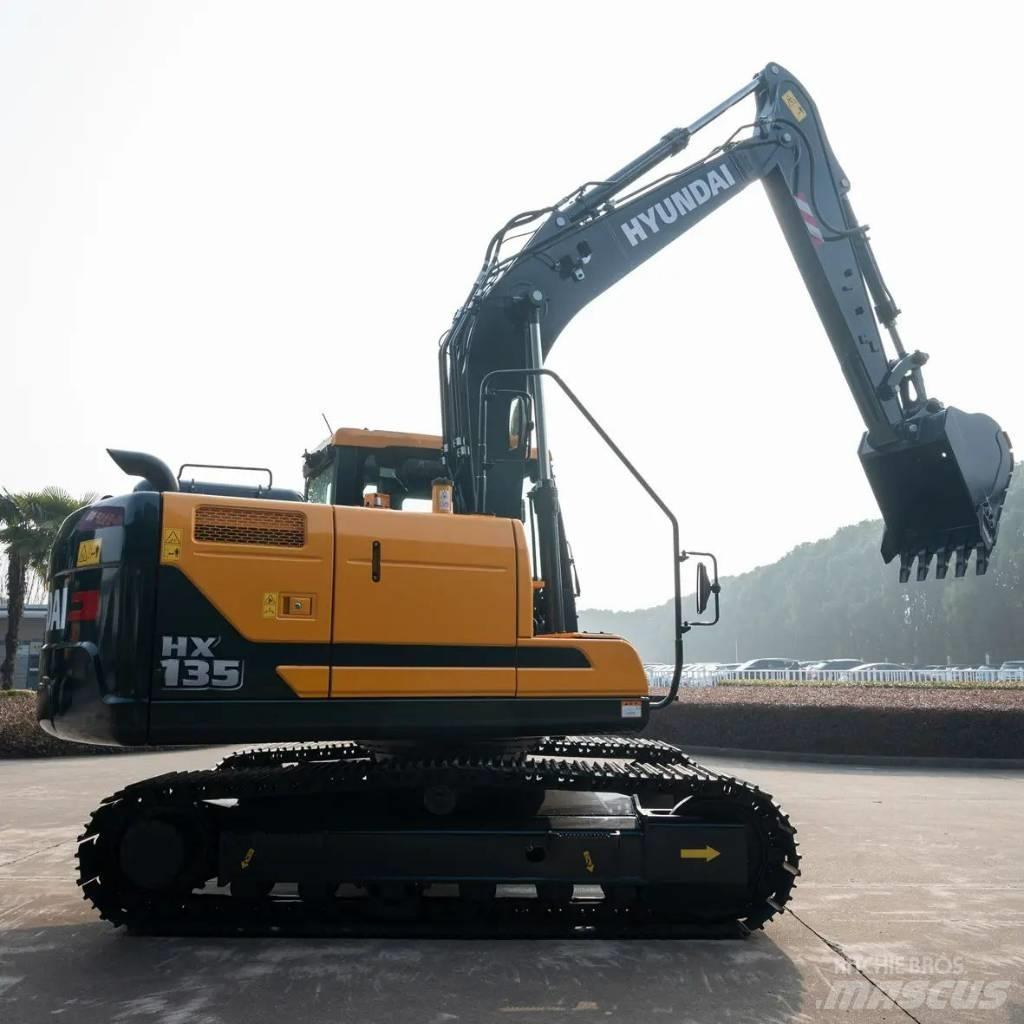 Hyundai HX135 履带挖掘机