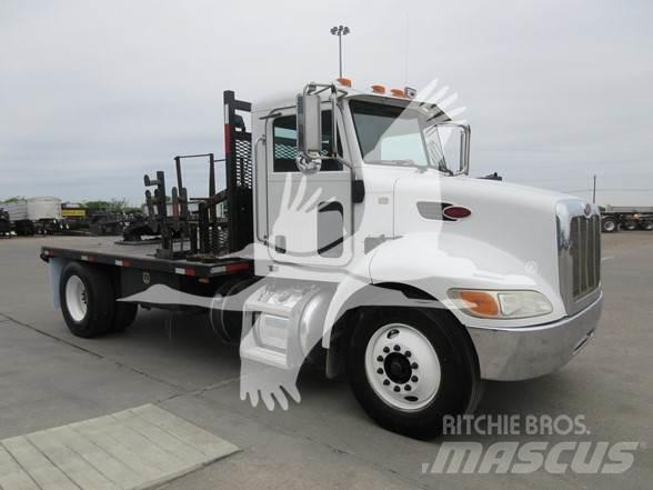 Peterbilt 337 牵引车