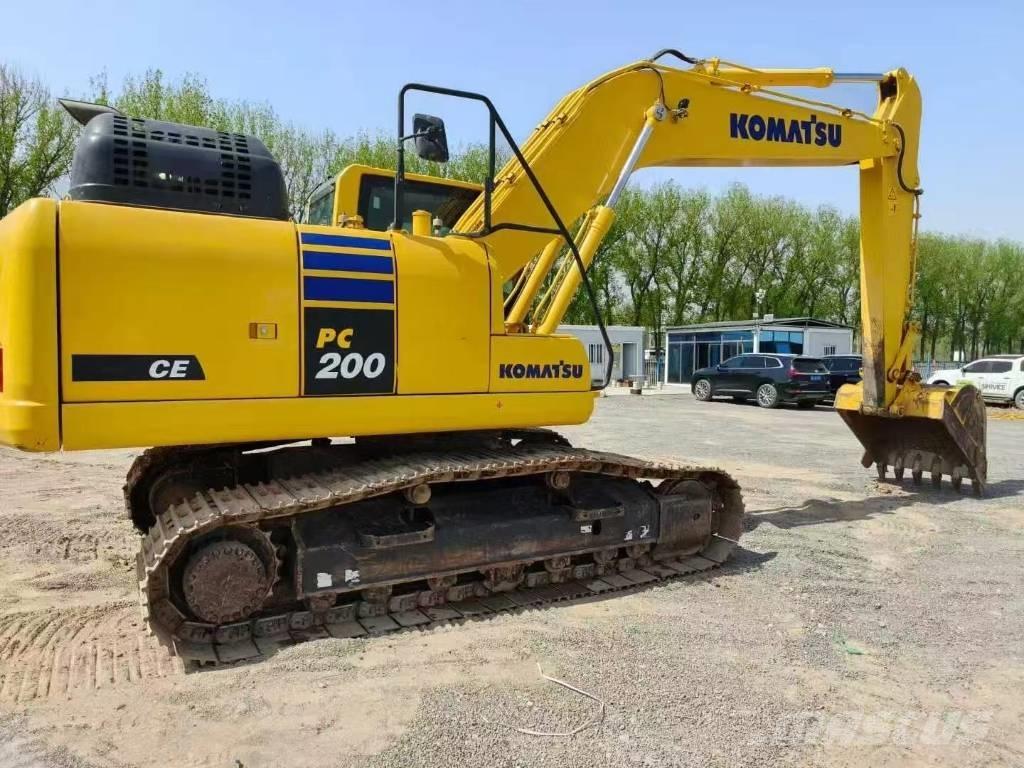 Komatsu PC 200-11 履带挖掘机