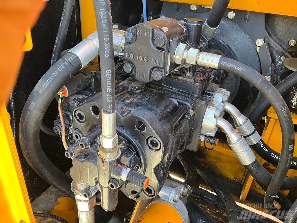 JCB JS 145 LC 履带挖掘机