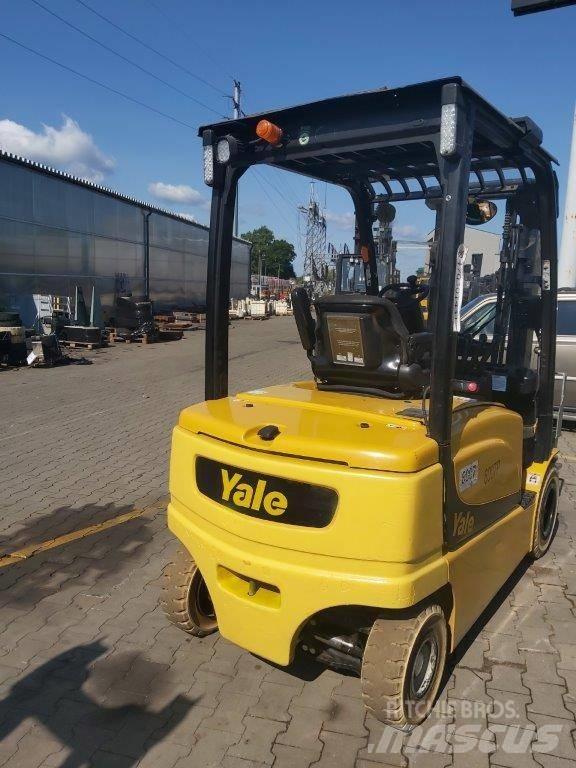Yale ERP25VL 电动叉车