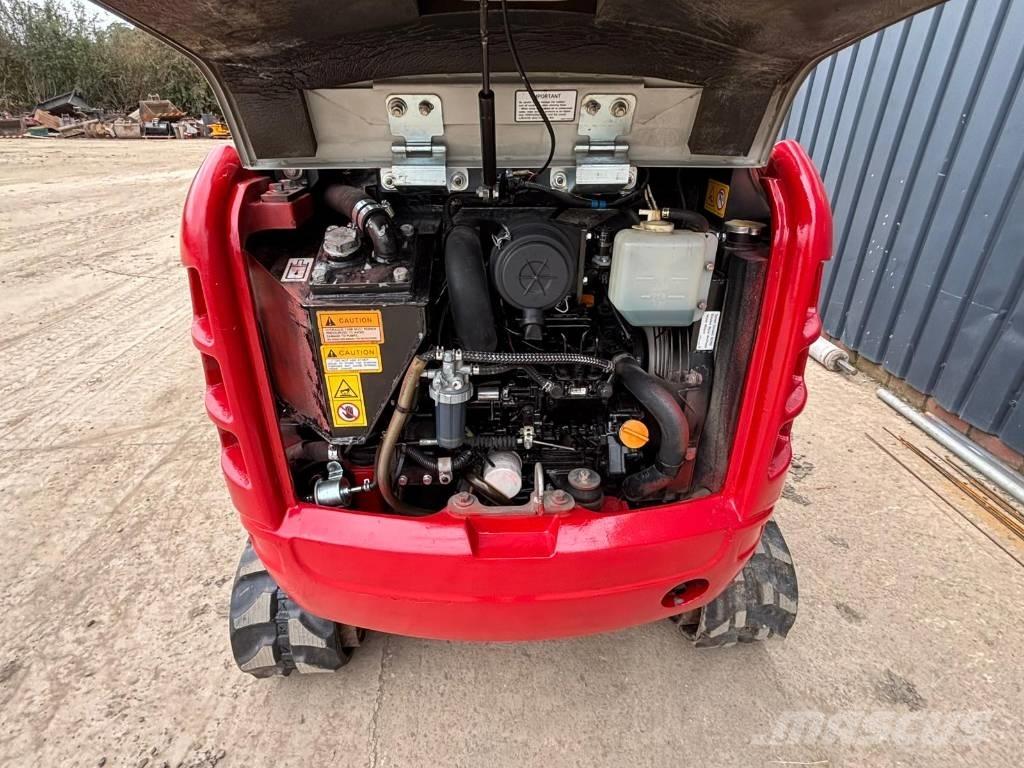 Takeuchi TB 216 小型挖掘机