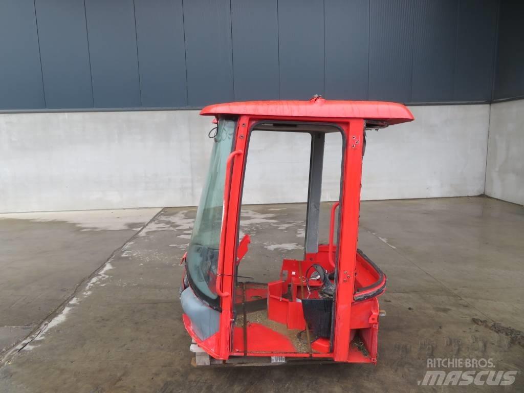 Volvo L 30 B / L 35 驾驶室与内部