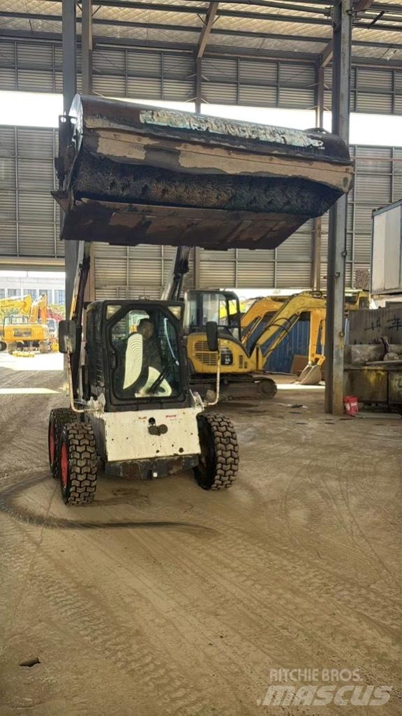 Bobcat S 160 滑移装载机