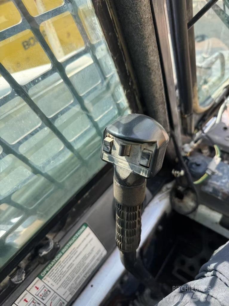 Bobcat S 160 滑移装载机