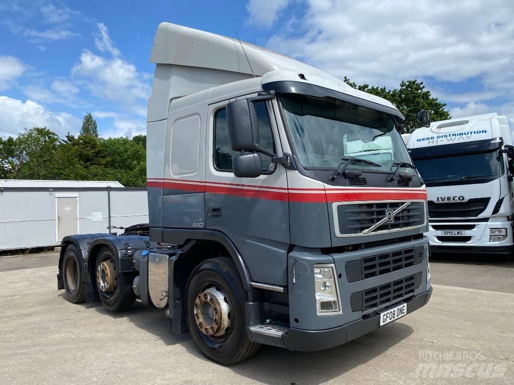 Volvo FM 440 牵引车