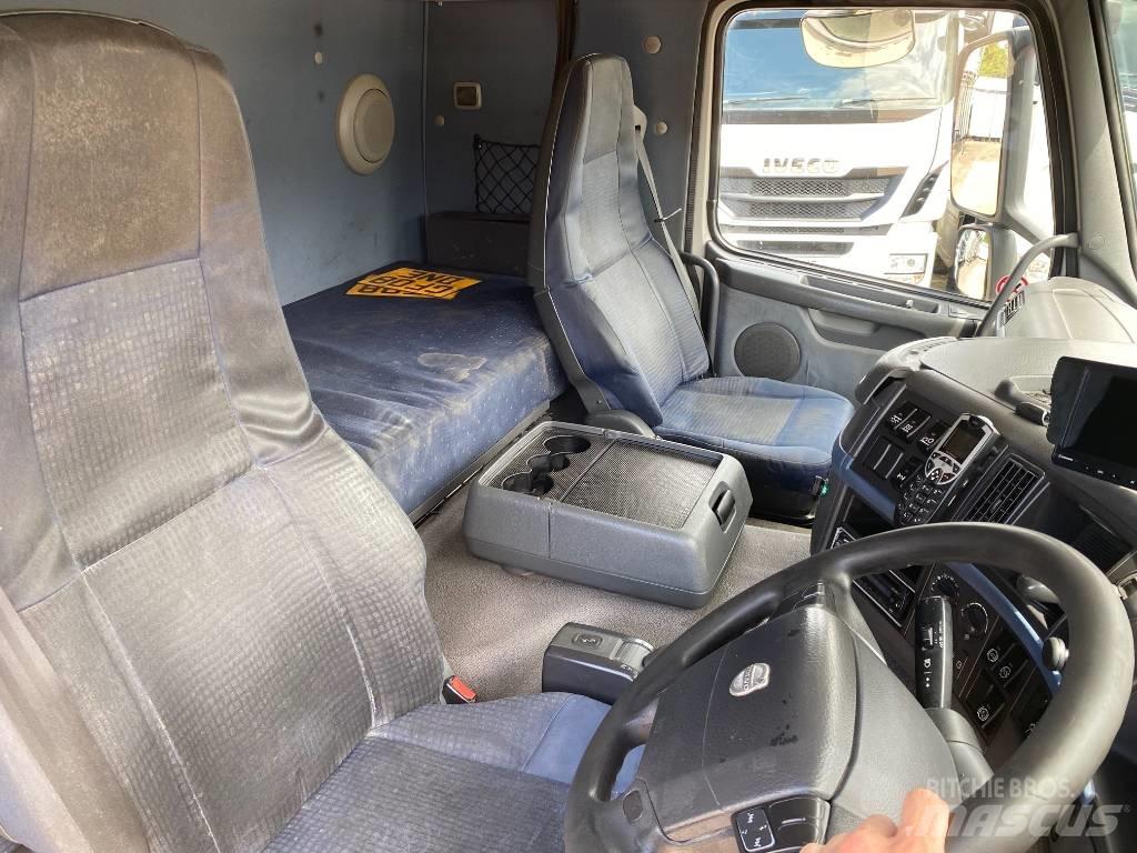 Volvo FM 440 牵引车