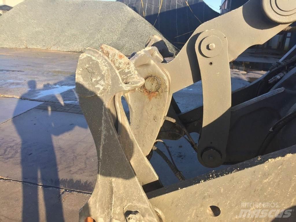 Volvo L 120 F 轮式装载机