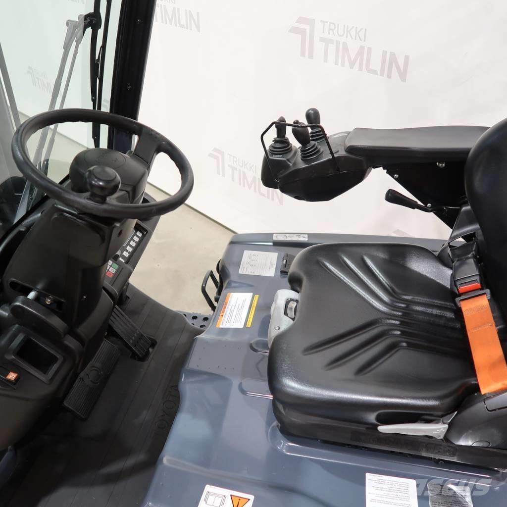 Toyota 8FBE16T 电动叉车