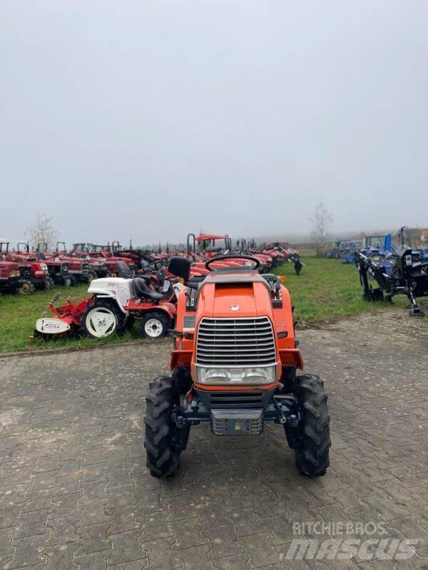 Kubota Aste A15 小型拖拉机