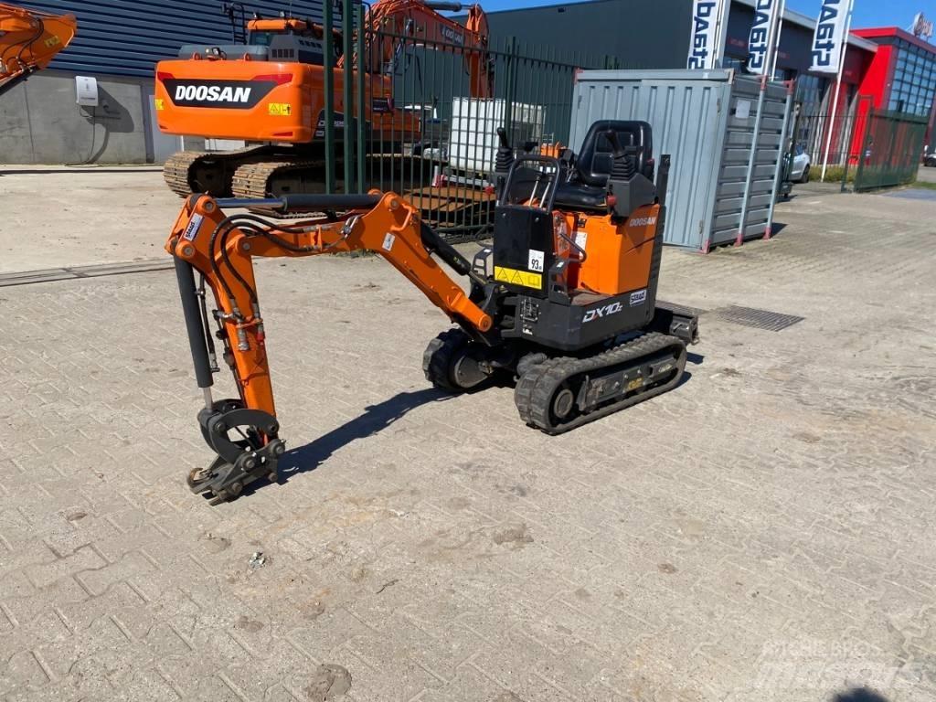 Doosan DX 10 Z 小型挖掘机