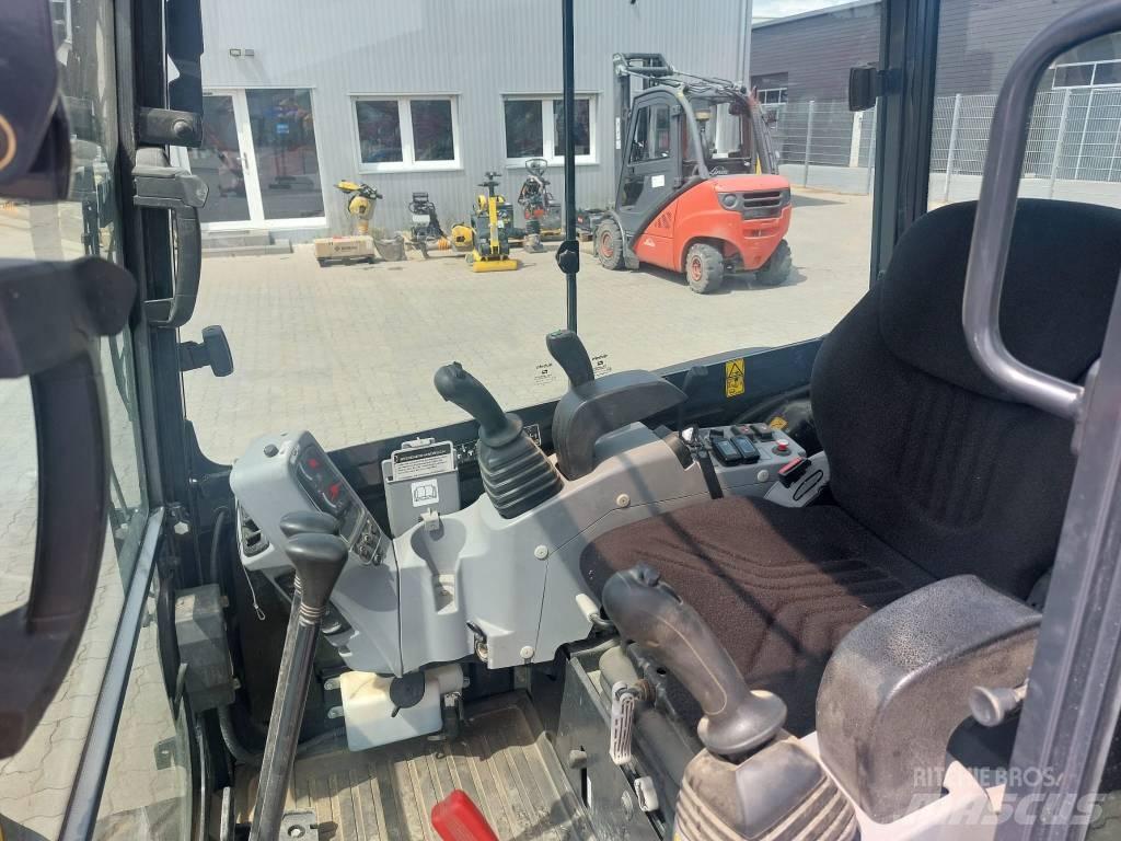 Kubota KX 030-4 小型挖掘机