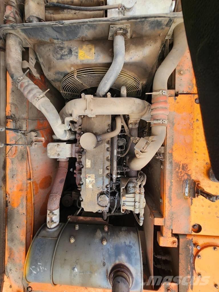 Doosan DX 210WA 轮式挖掘机