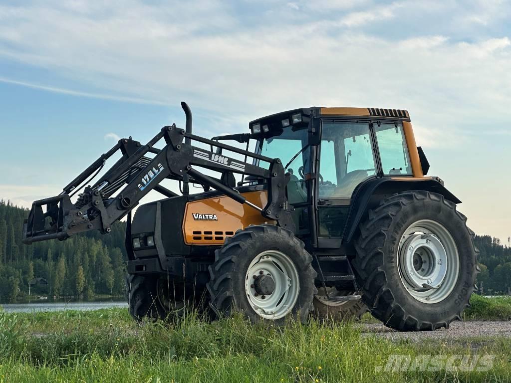 Valtra 6850 拖拉机/农用车