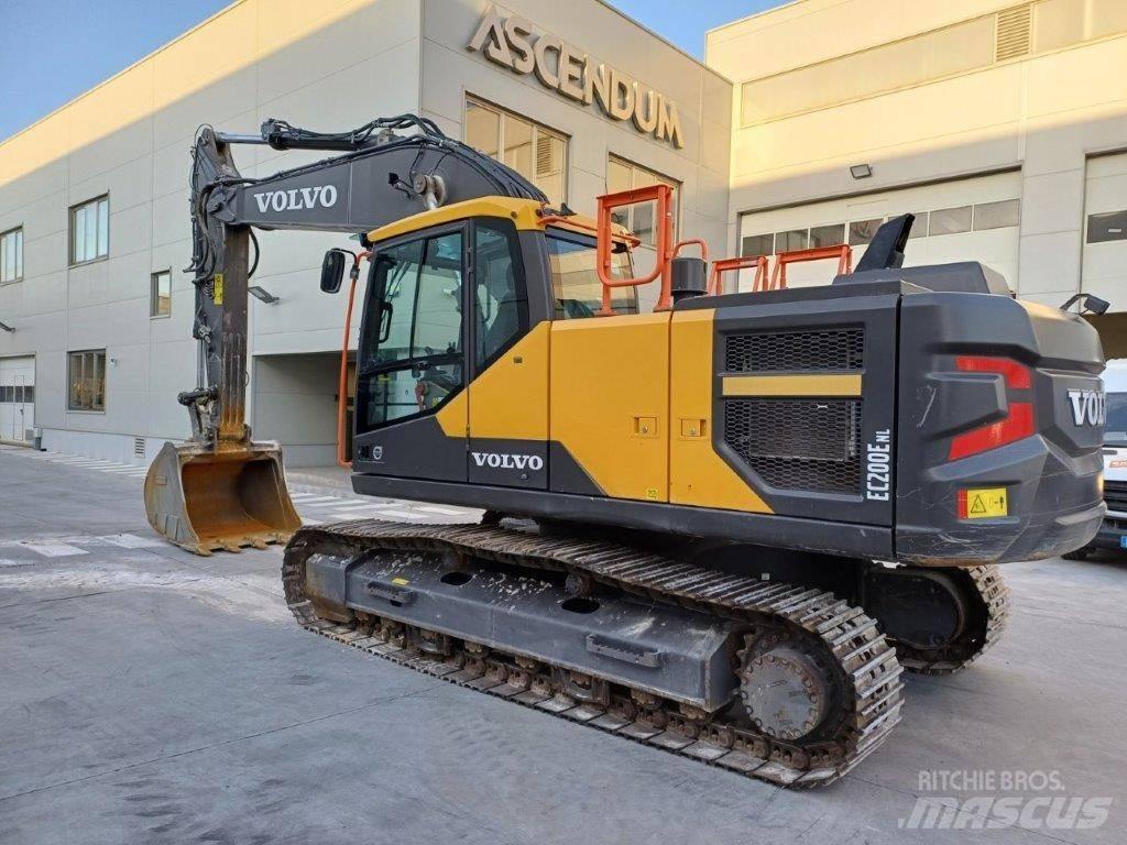 Volvo EC200E NL 履带挖掘机