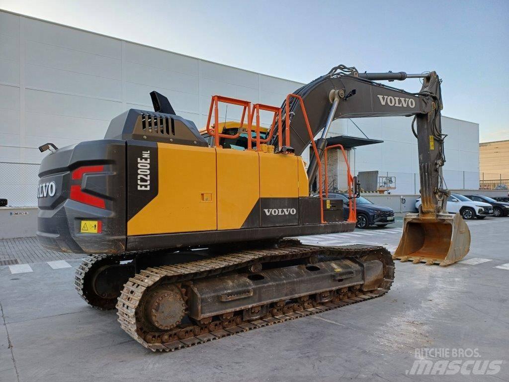 Volvo EC200E NL 履带挖掘机
