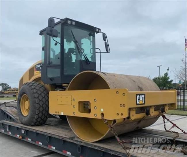 CAT CS 54 B 单轮压路机