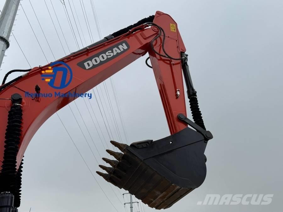 Doosan DX 300LC-9C 履带挖掘机