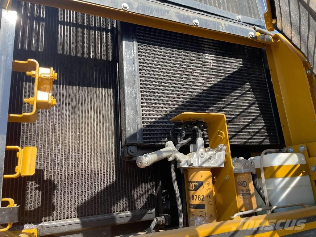 CAT 330 D 履带挖掘机