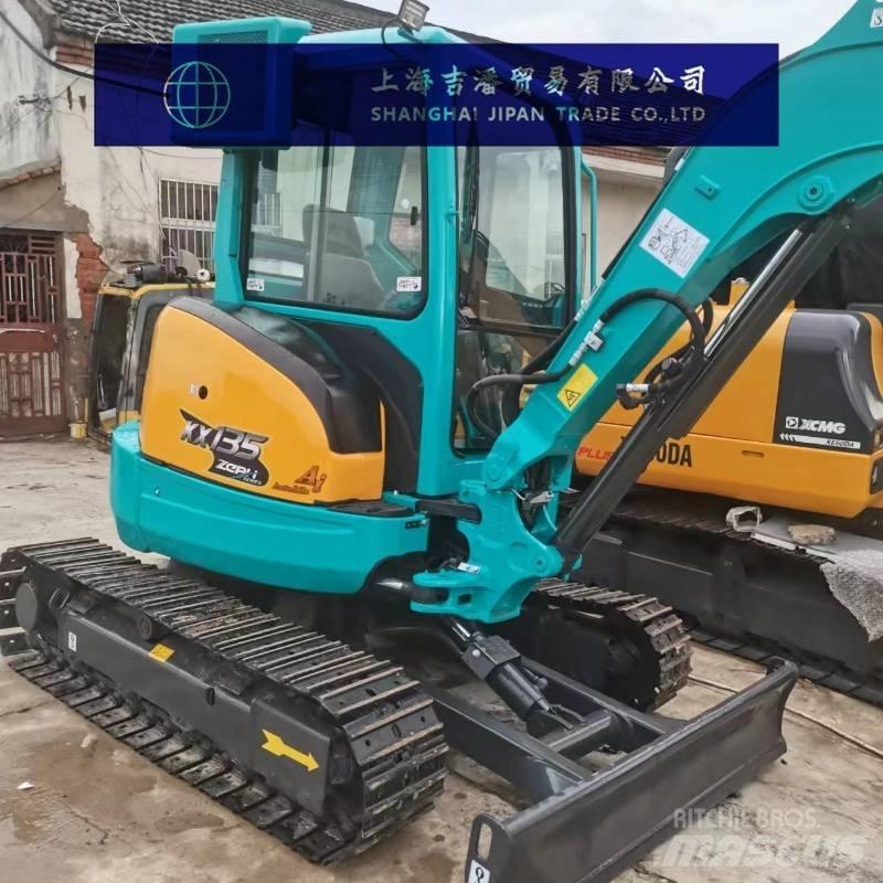 Kubota KX 135 履带挖掘机