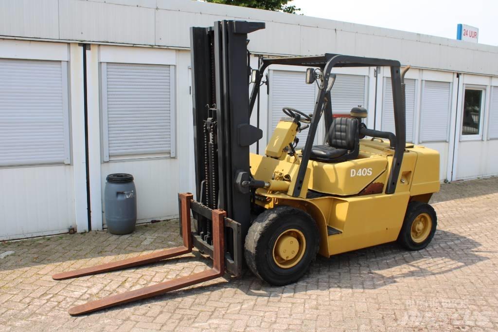 Daewoo D 40 S 柴油叉车