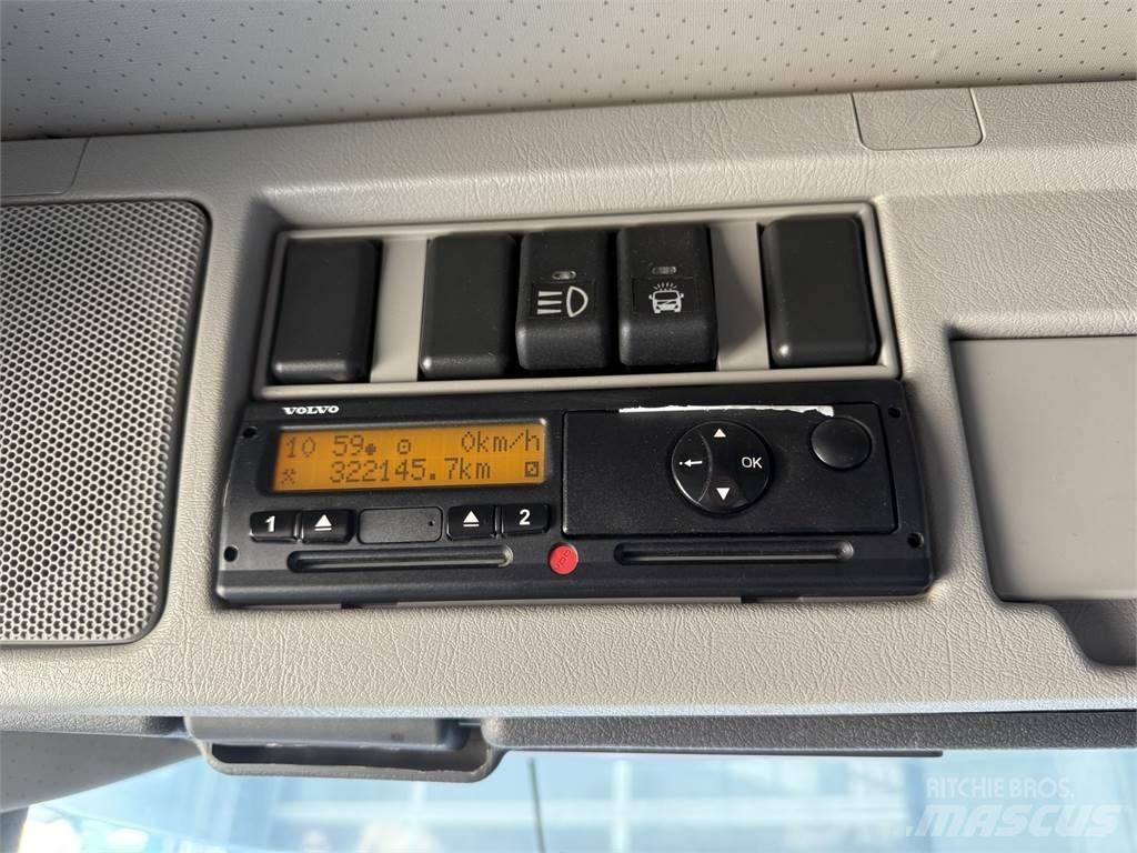 Volvo FM 370 6X2 起重车