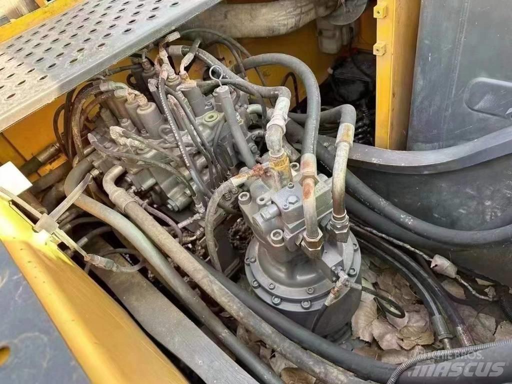 Volvo EC 220 履带挖掘机