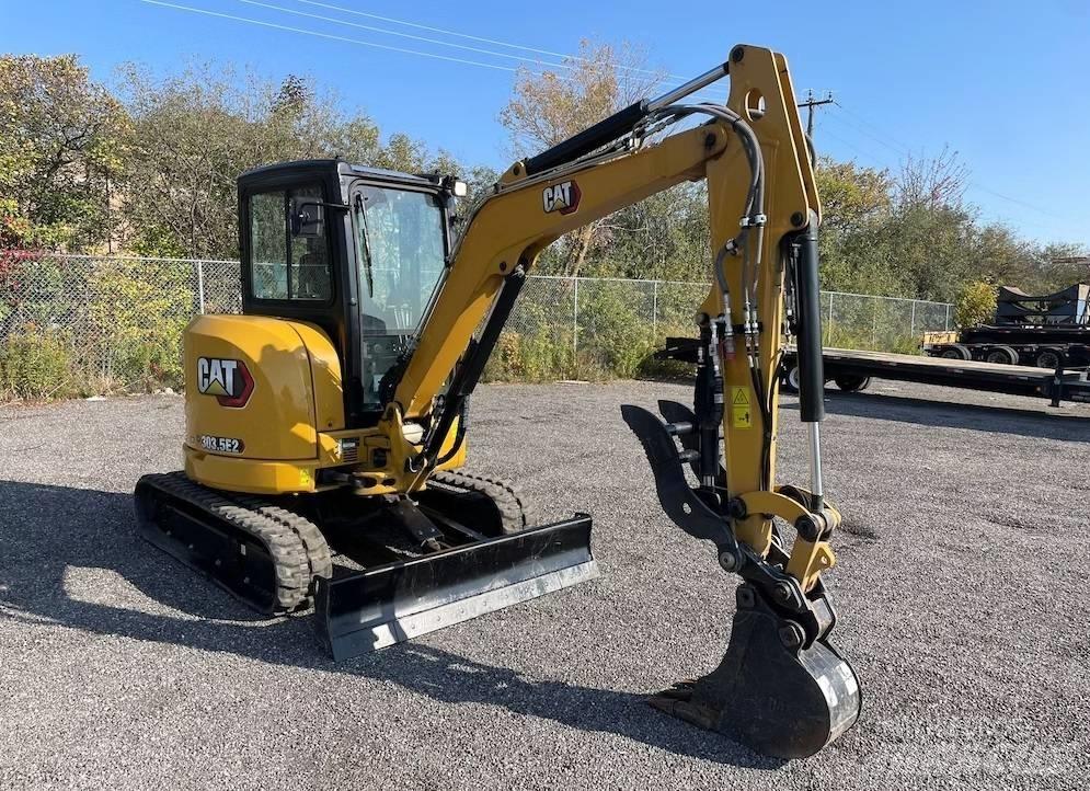 CAT 303.5 E2 CR 小型挖掘机