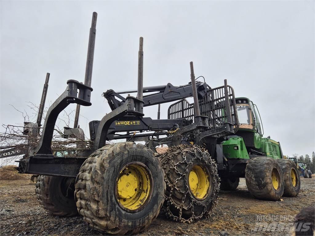John Deere 1210E 集运机