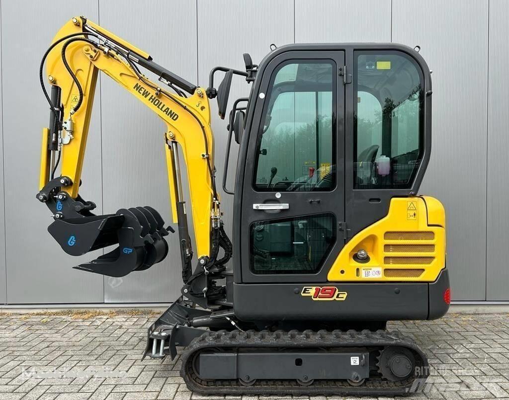 New Holland E19C 小型挖掘机