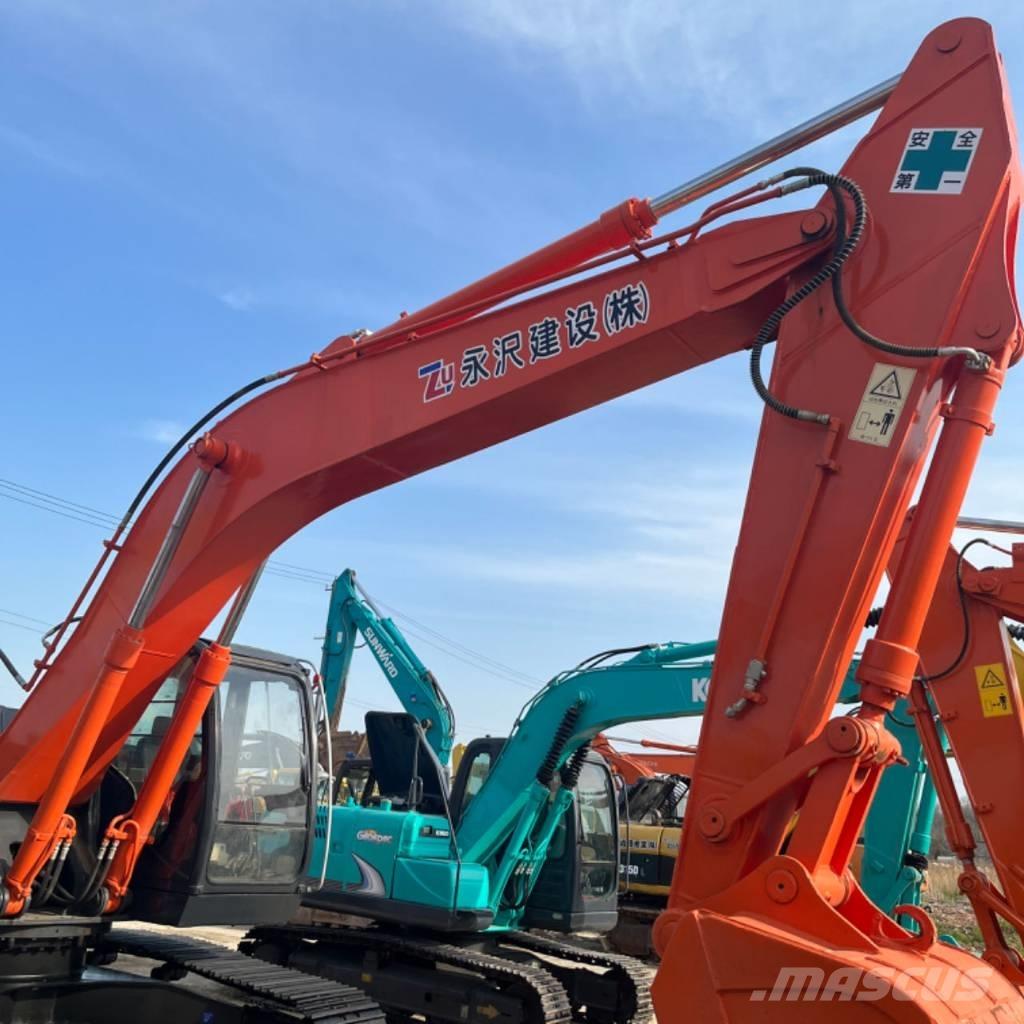 Hitachi ZX 240 履带挖掘机