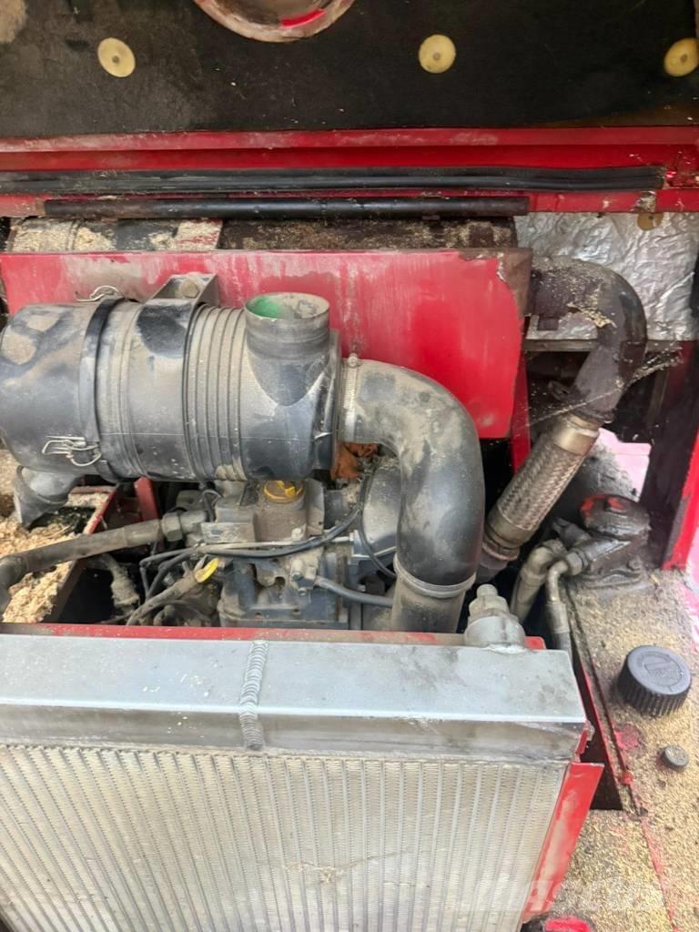 Weidemann 3006 发动机