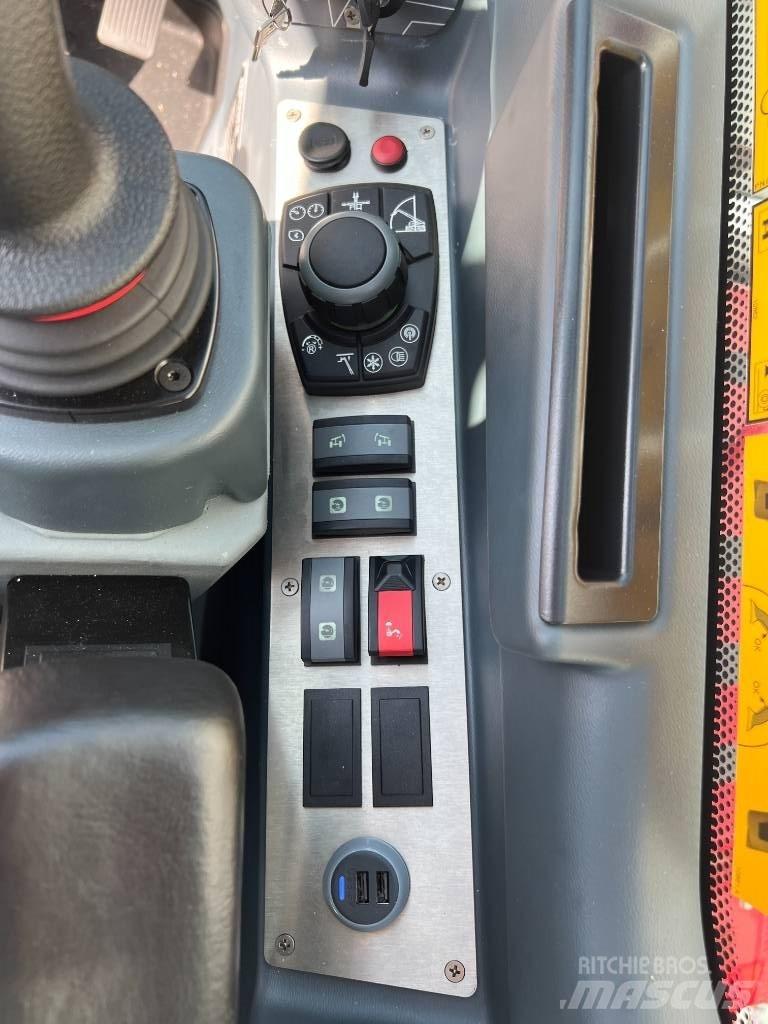 Magni RTH 7.26 伸缩臂叉装车|叉装车