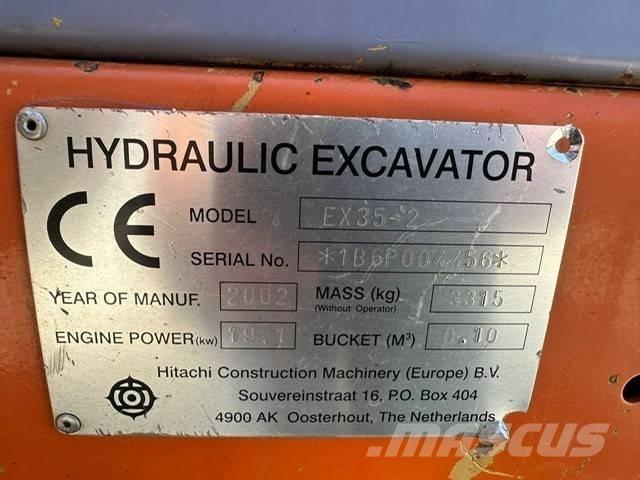 Hitachi EX 35-2 小型挖掘机