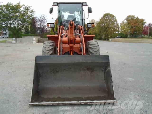Hitachi ZW 120-6 轮式装载机